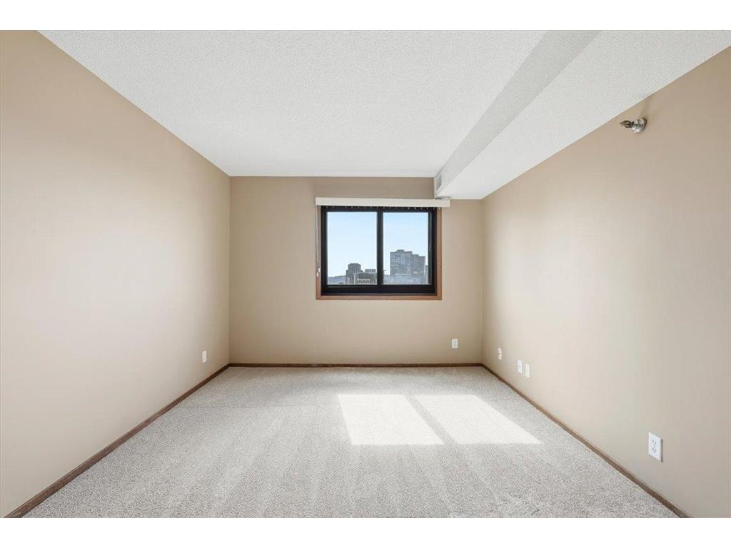 26 10th Street W #1809 Saint Paul MN 55102 7056353 image12