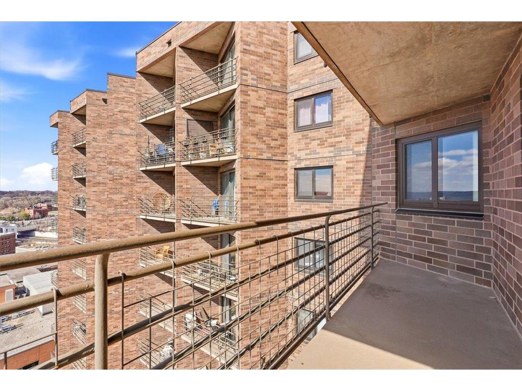 26 10th Street W #1809 Saint Paul MN 55102 7056353 image15