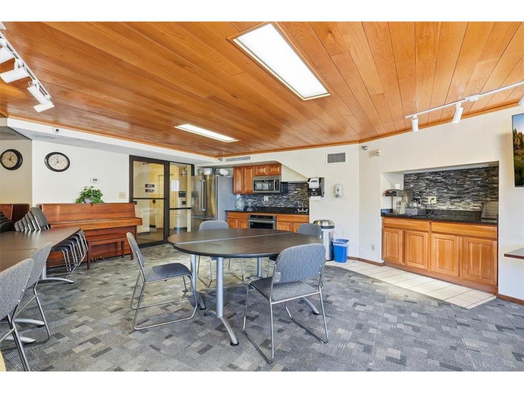 26 10th Street W #1809 Saint Paul MN 55102 7056353 image17