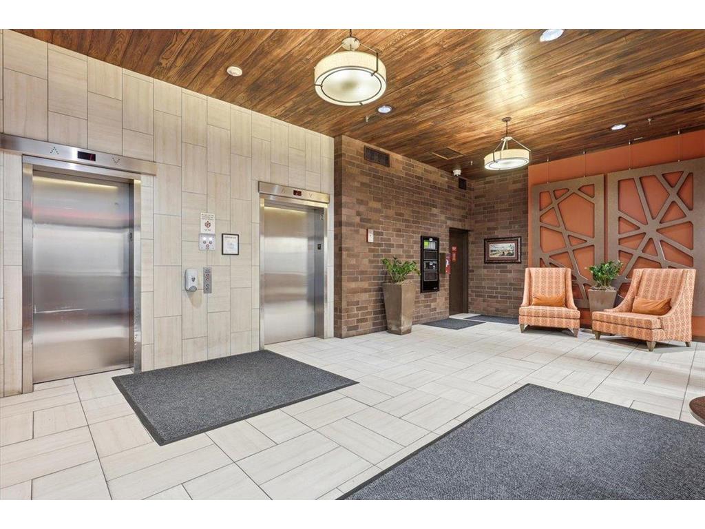 26 10th Street W #1809 Saint Paul MN 55102 7056353 image3