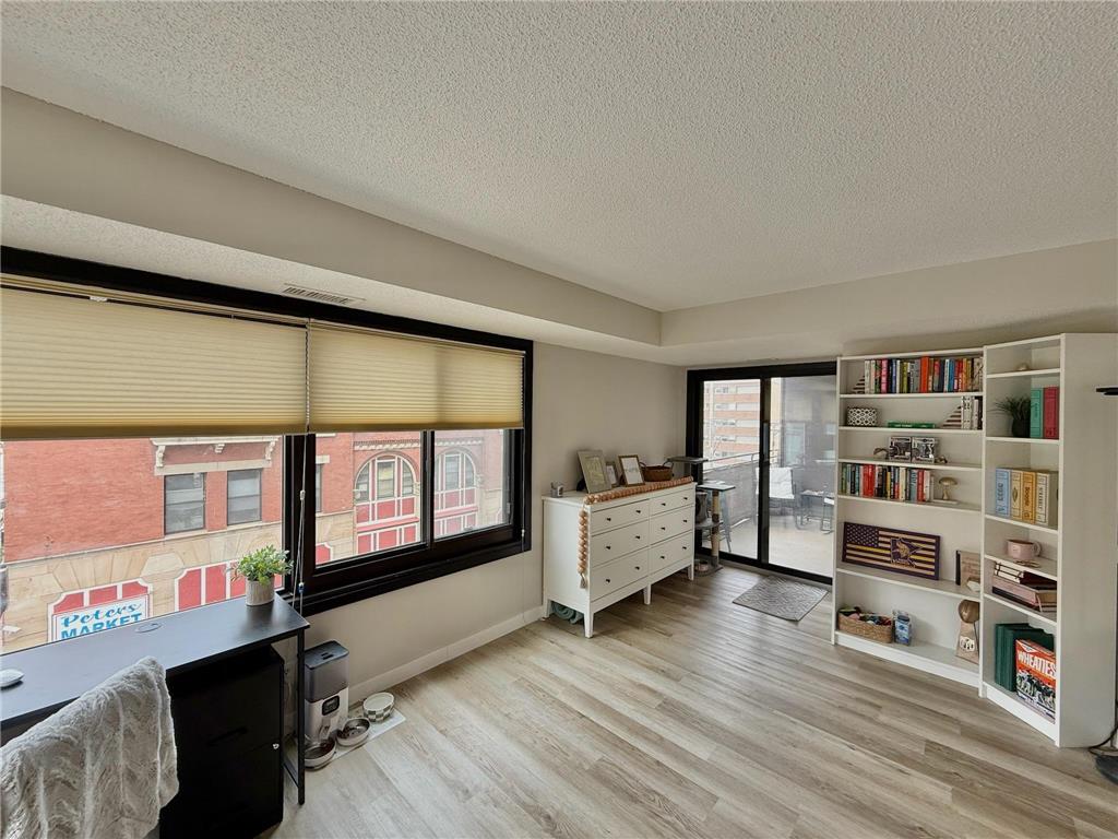 26 10th Street W #402 Saint Paul MN 55102 7087964 image5