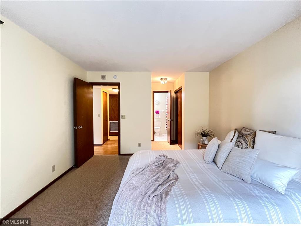 26 10th Street W #607 Saint Paul MN 55102 7066335 image10