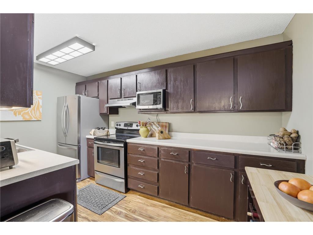 26 10th Street W #610 Saint Paul MN 55102 7032398 image4