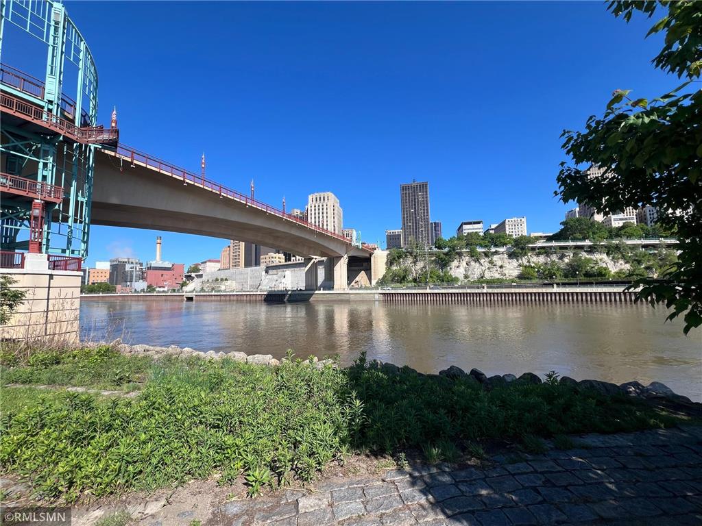 26 10th Street W #803 Saint Paul MN 55102 7062342 image26
