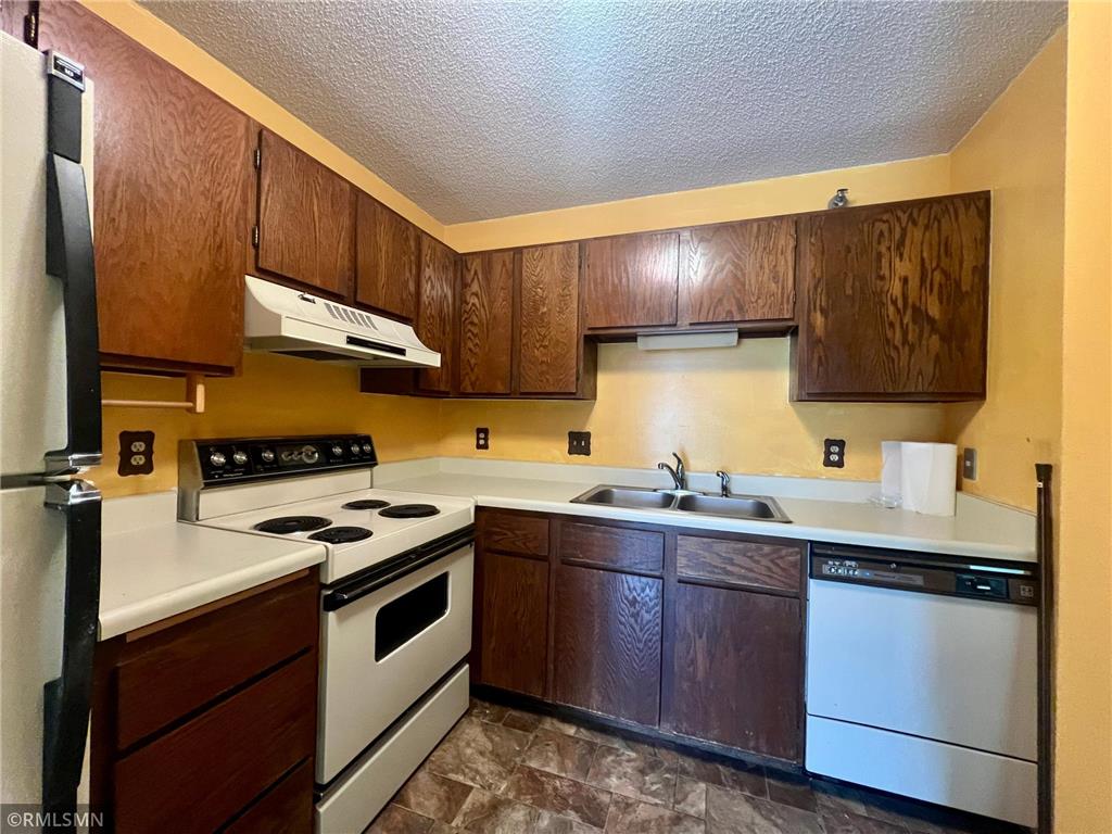 26 10th Street W #803 Saint Paul MN 55102 7062342 image4