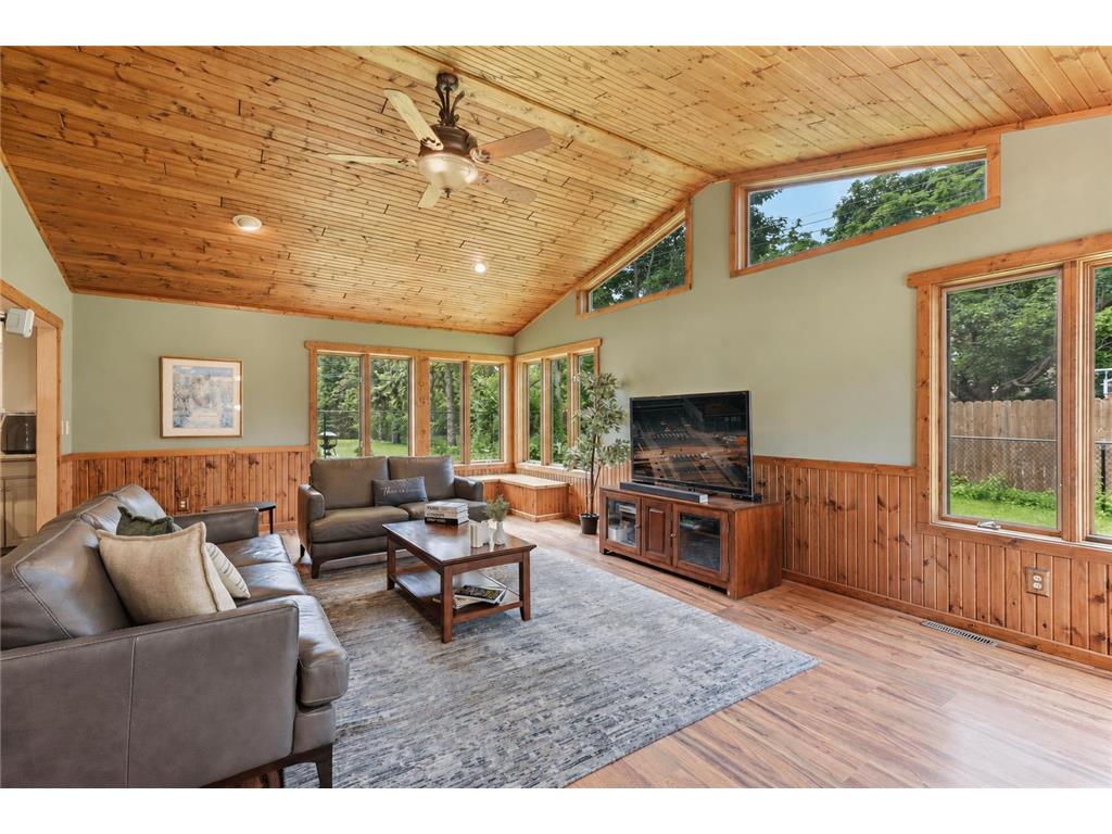 26 19th Avenue SW New Brighton MN 55112 7048603 image1