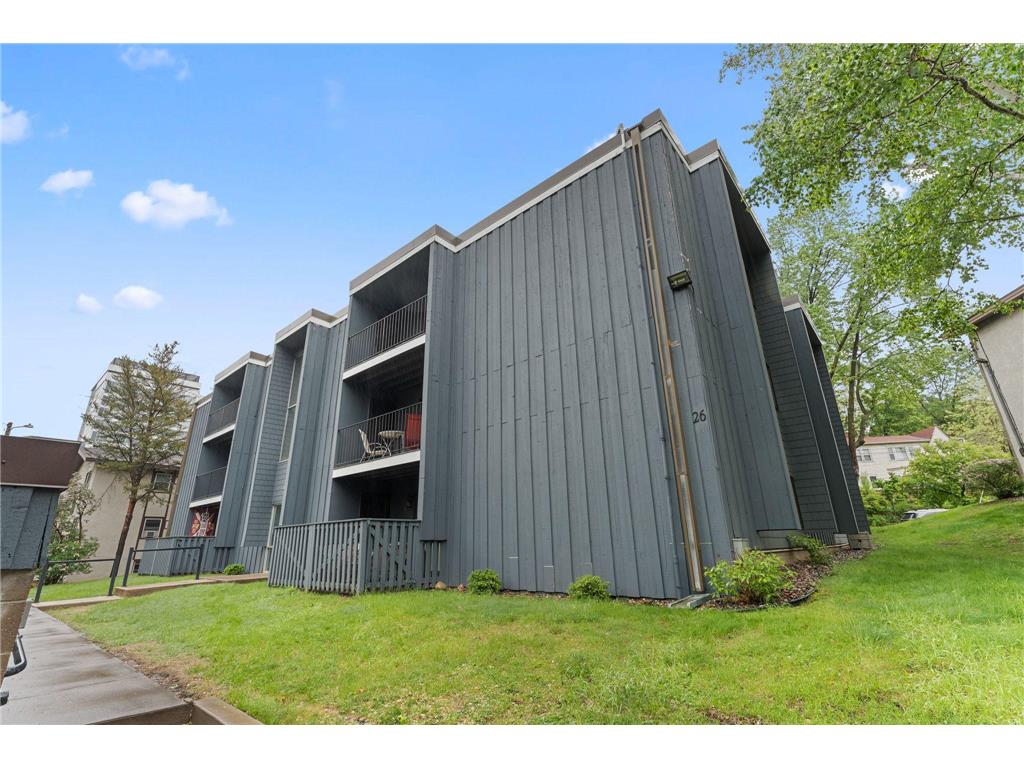 26 Arthur Avenue SE #304 Minneapolis MN 55414 7036143 image1