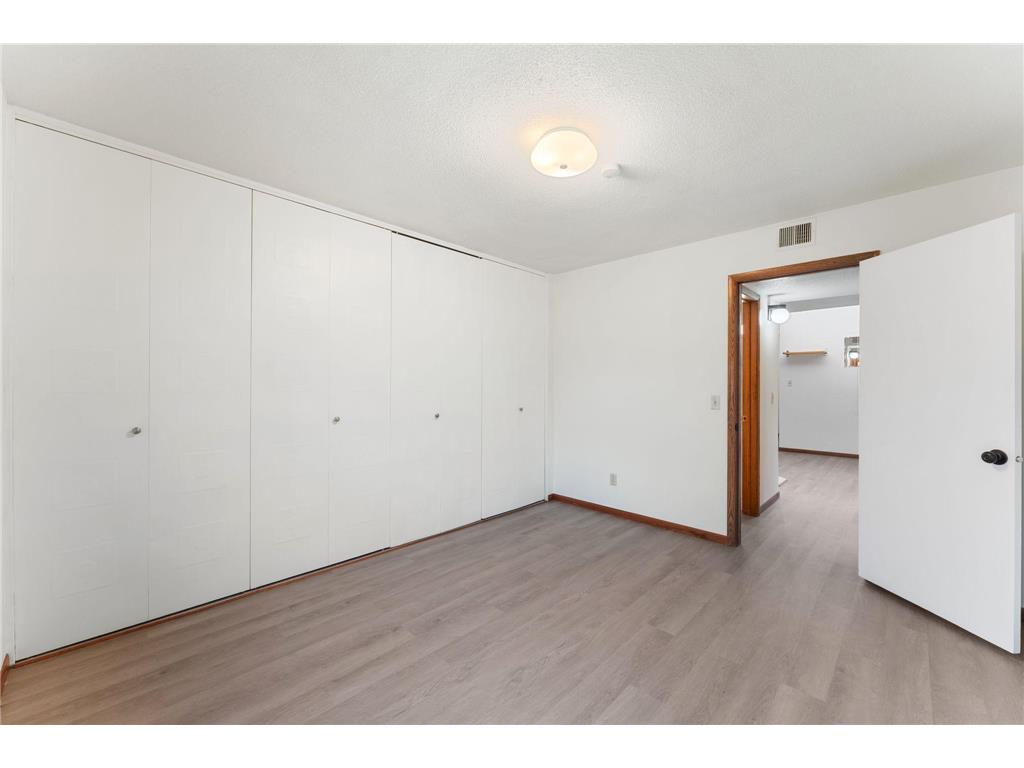 26 Arthur Avenue SE #304 Minneapolis MN 55414 7036143 image12