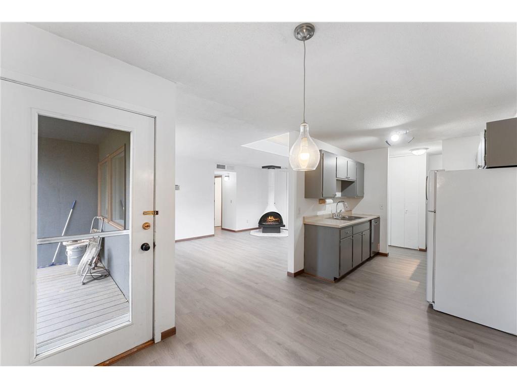 26 Arthur Avenue SE #304 Minneapolis MN 55414 7036143 image2