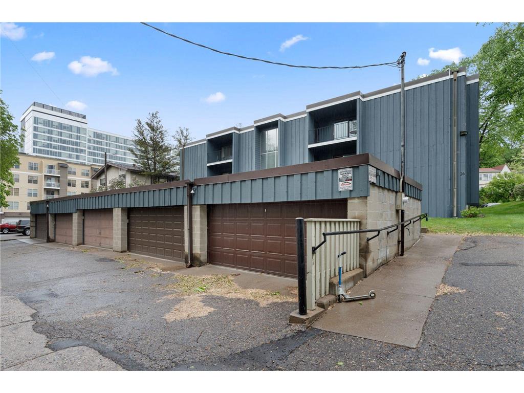 26 Arthur Avenue SE #304 Minneapolis MN 55414 7036143 image20