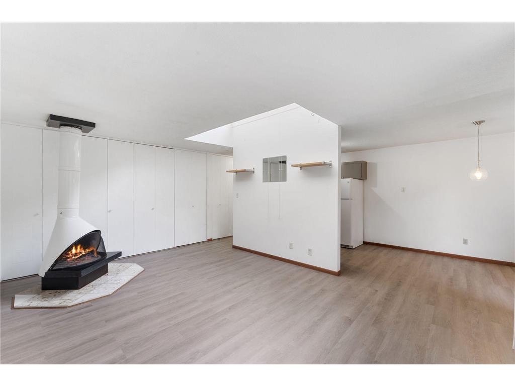 26 Arthur Avenue SE #304 Minneapolis MN 55414 7036143 image4