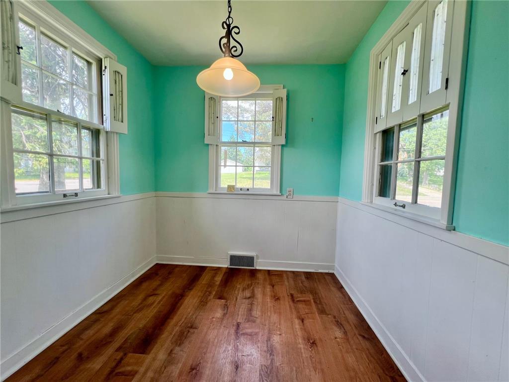 26 Birch Street NE New London MN 56273 7082379 image6
