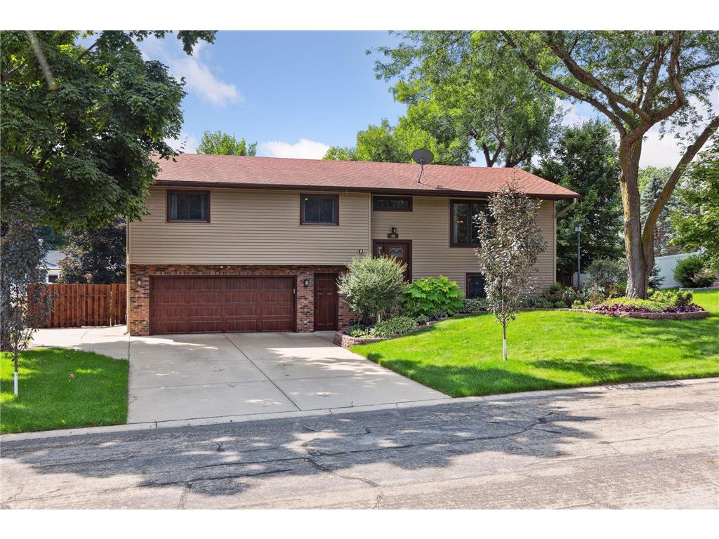 26 Crestview Bay Faribault MN 55021 6416875 image1