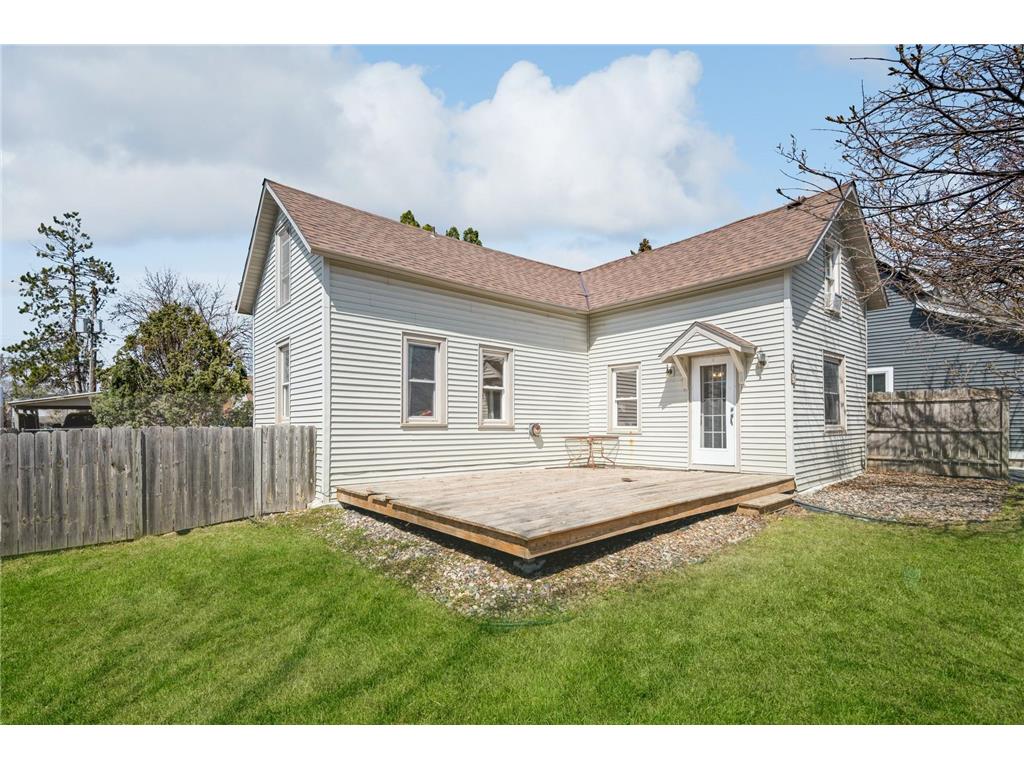 26 Oak Avenue S Maple Lake MN 55358 6361314 image1