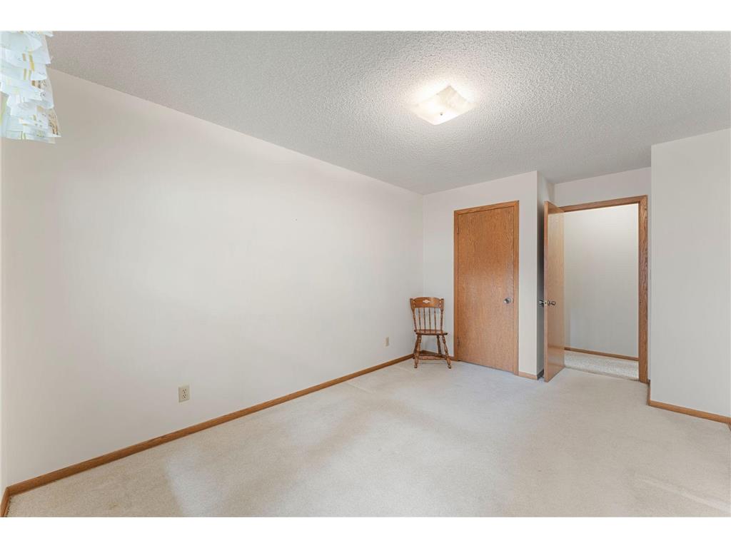 26 W Sandra Lee Drive Saint Paul MN 55119 7069106 image18