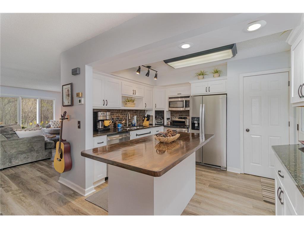 26 Walden Street Burnsville MN 55337 6523132 image1