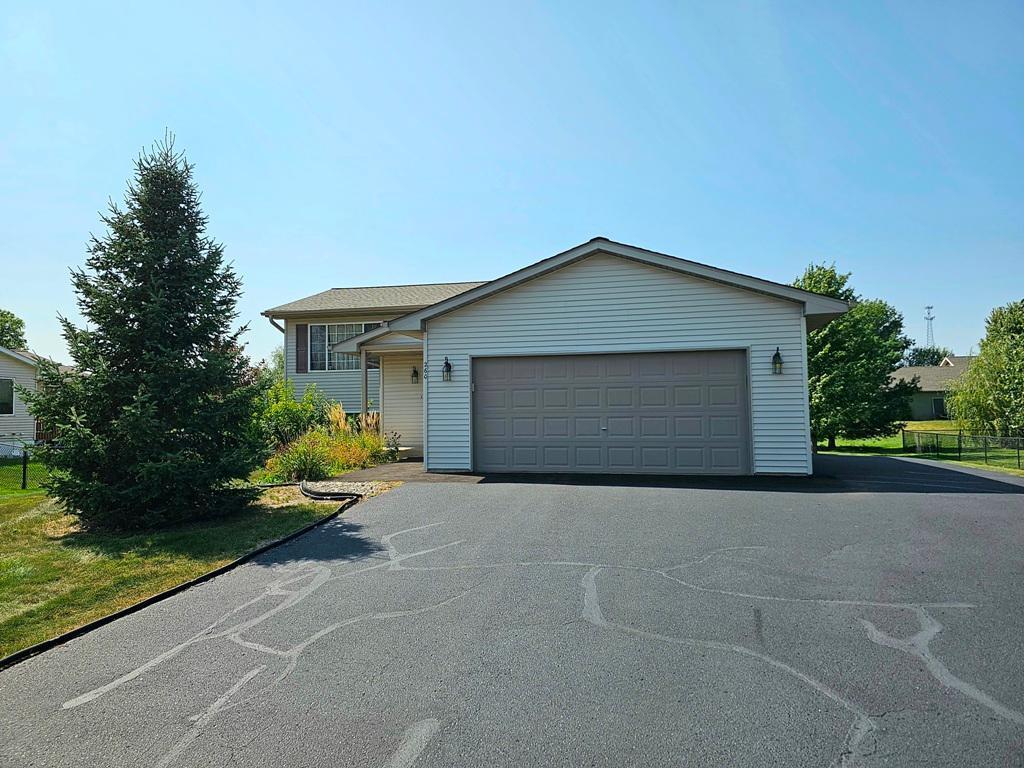 260 5th Avenue Baldwin WI 54002 6419592 image1