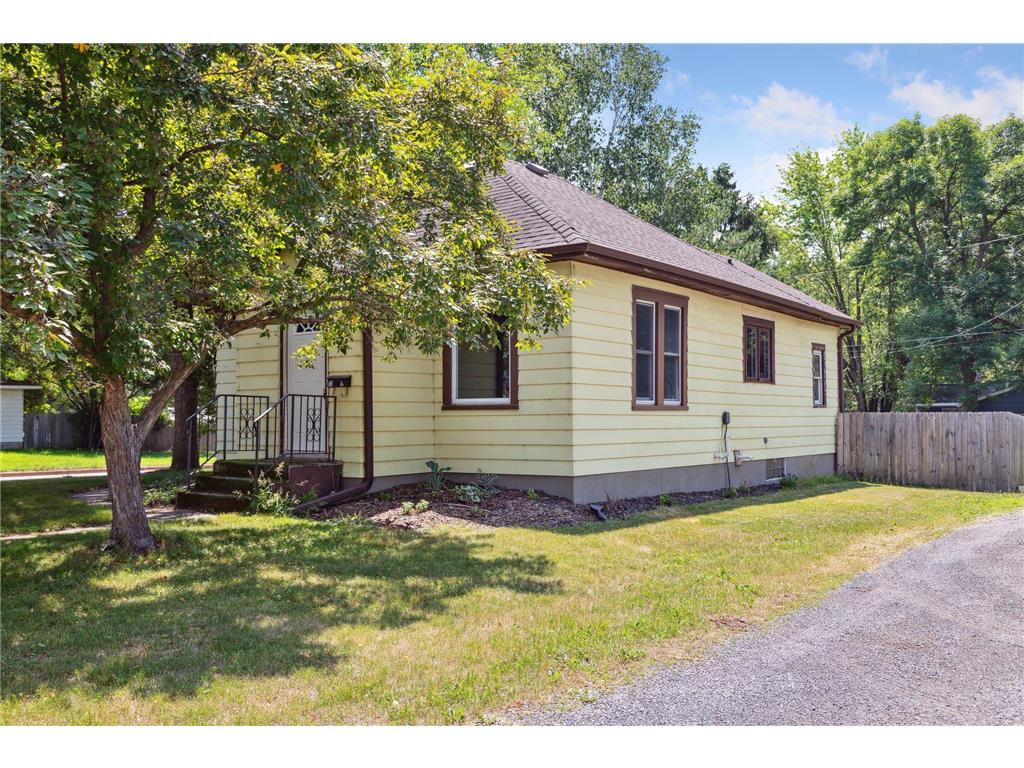 260 Broadway Street E Amery WI 54001 6382826 image1