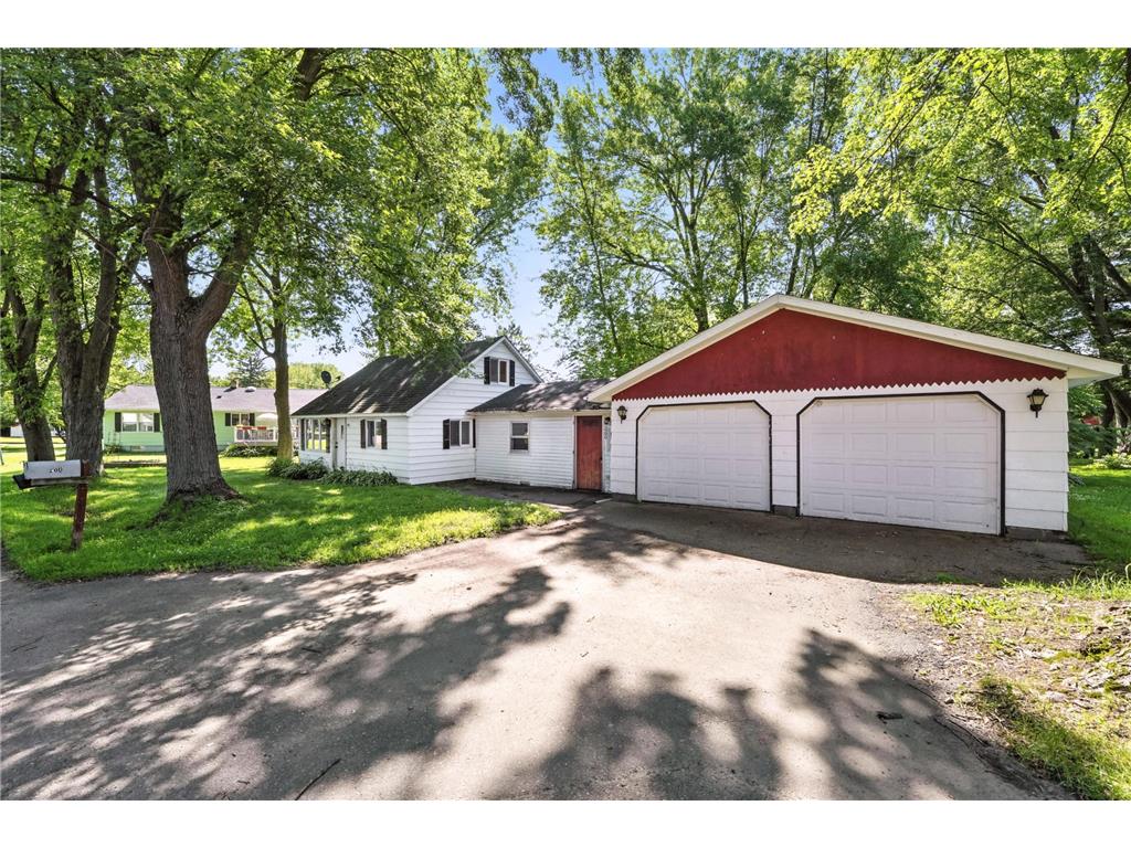 260 Pershing Avenue Clear Lake WI 54005 6788309 image1