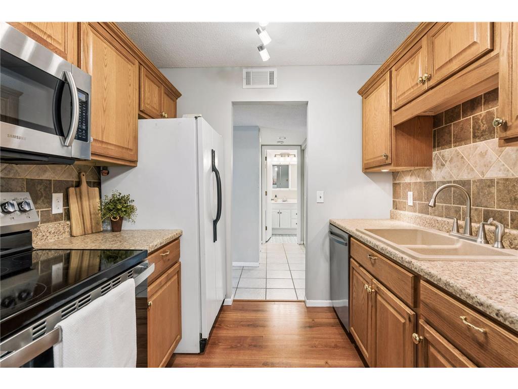 260 Westview Drive #108 West Saint Paul MN 55118 7080607 image10