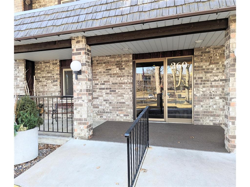 260 Westview Drive #115 West Saint Paul MN 55118 6496441 image1