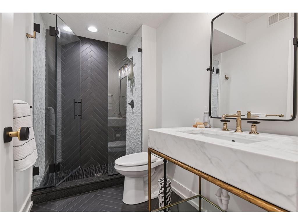 2600 Cedar Green Minnetonka MN 55305 7034672 image44