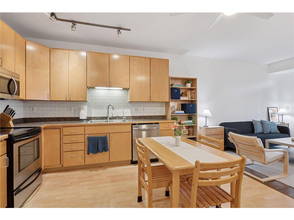 2600 University Avenue SE #105 Minneapolis MN 55414 6806627 image8