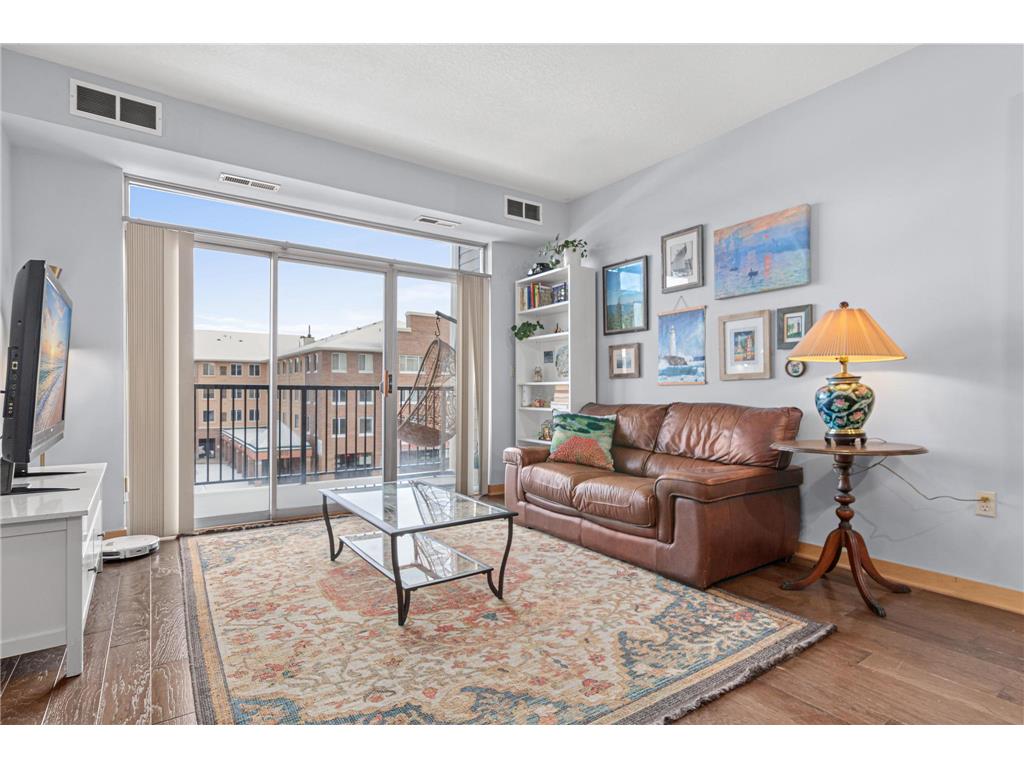 2600 University Avenue SE #319 Minneapolis MN 55414 7028366 image6