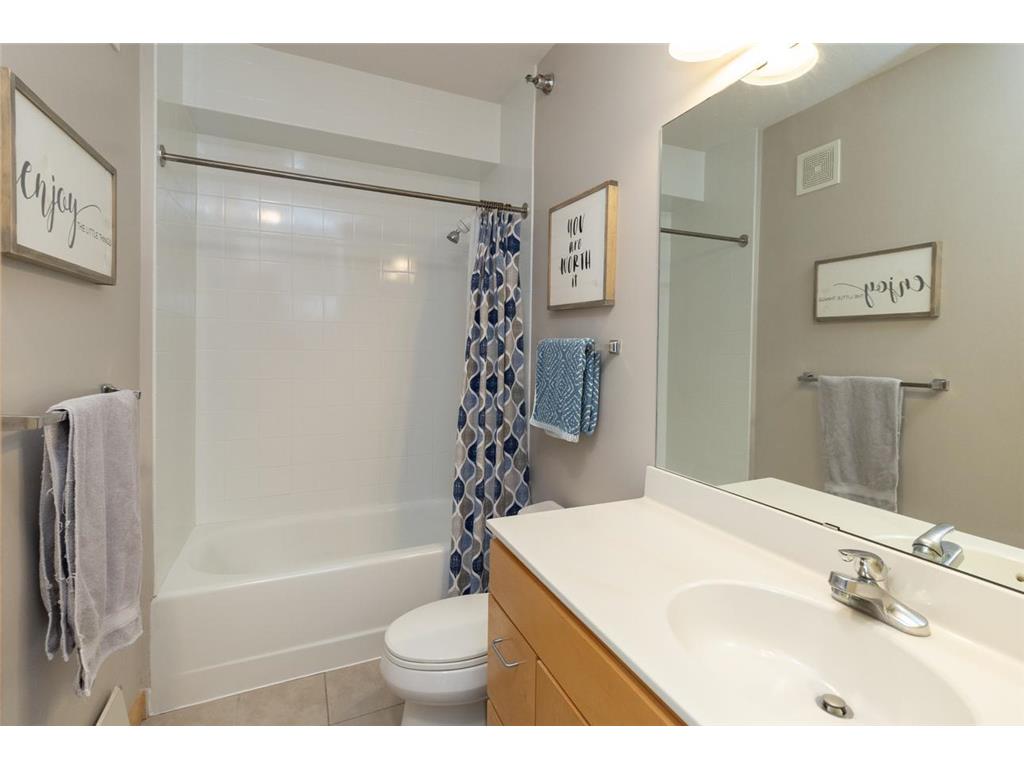 2600 University Avenue SE #409 Minneapolis MN 55414 6792118 image21