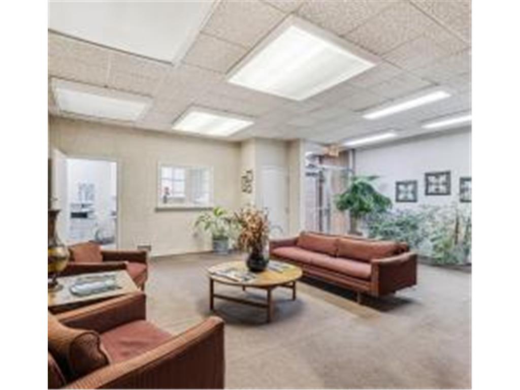 2600 Wayzata Boulevard Minneapolis MN 55405 6735864 image4