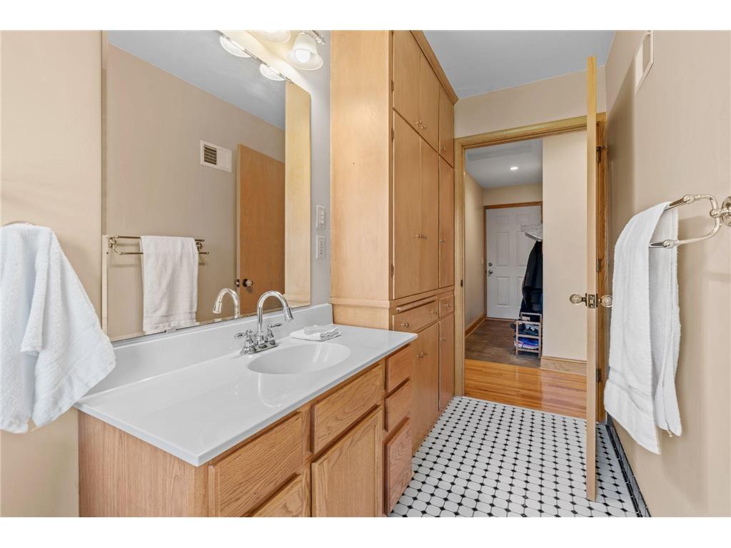 2601 30th Avenue NE Saint Anthony MN 55418 7058916 image36