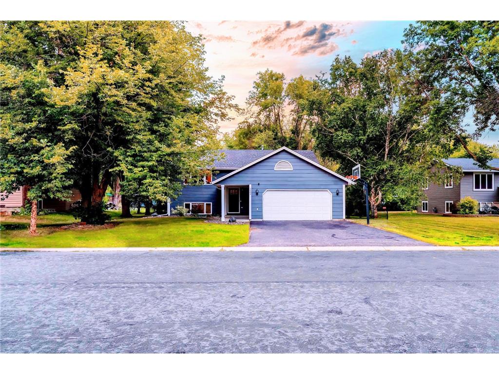 2601 Emerald Lane Shakopee MN 55379 6407001 image1