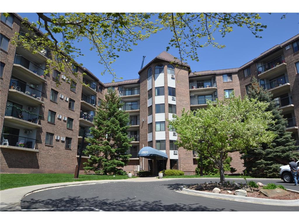 2601 Kenzie Terrace #121 Saint Anthony MN 55418 6727195 image1