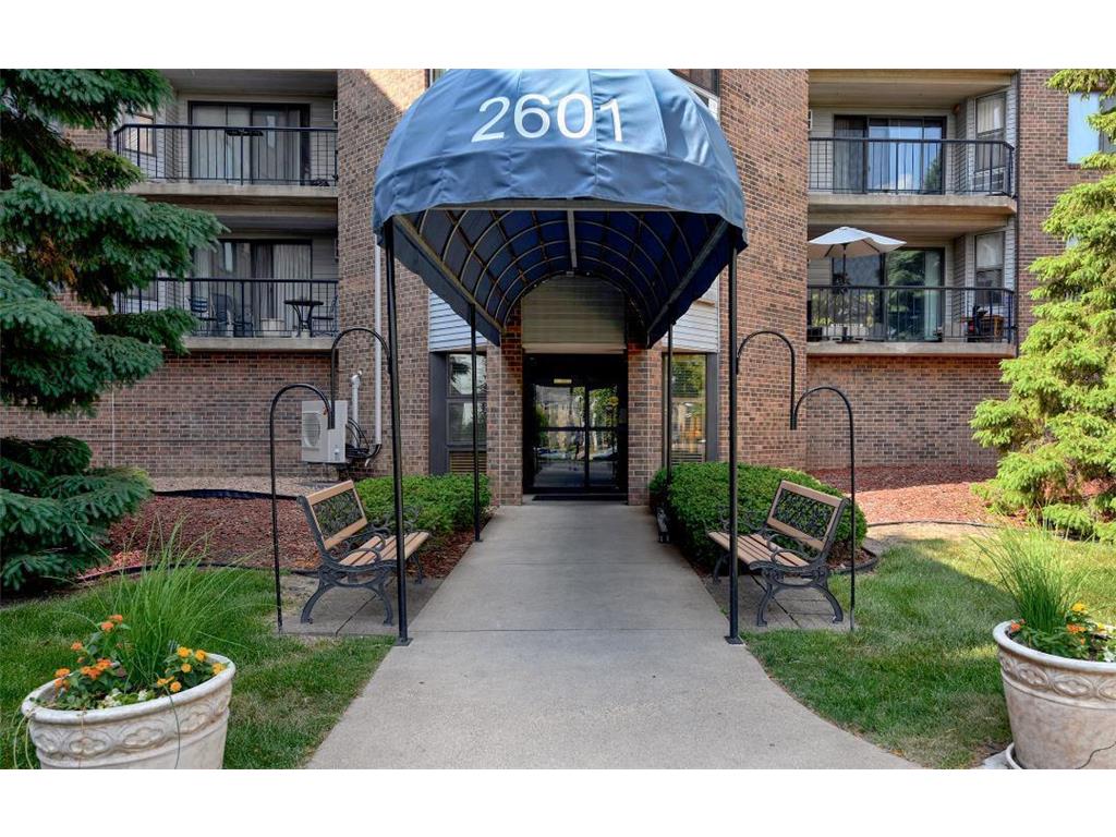 2601 Kenzie Terrace #126 Saint Anthony MN 55418 6382211 image1
