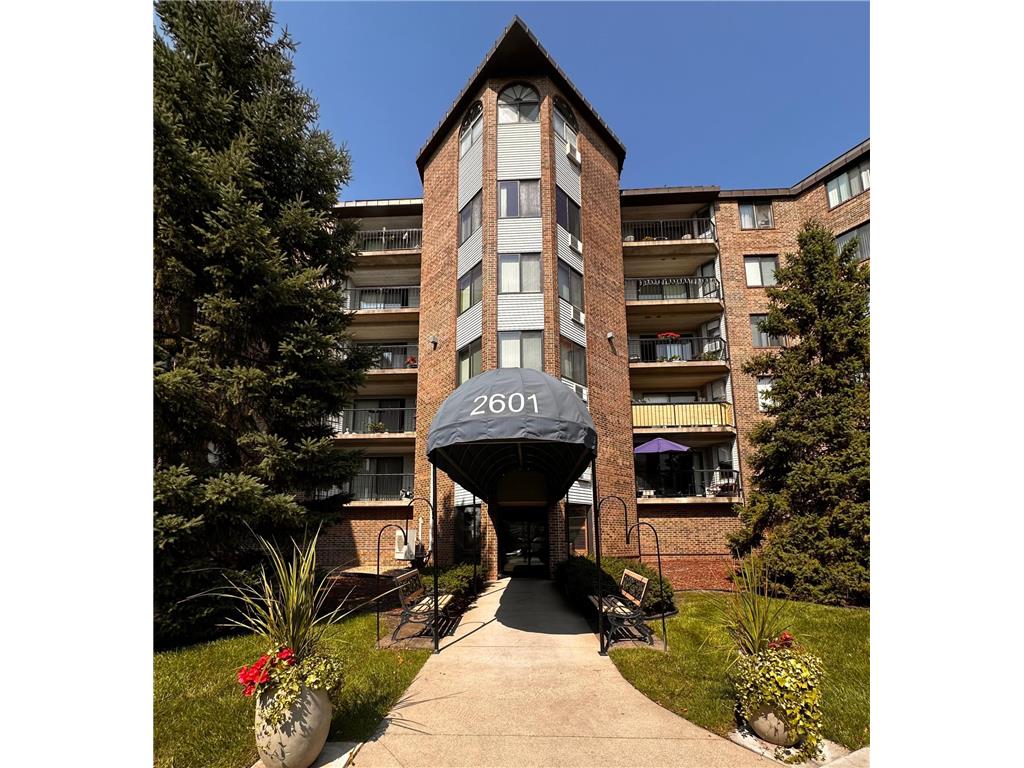 2601 Kenzie Terrace #203 Saint Anthony MN 55418 6608321 image1
