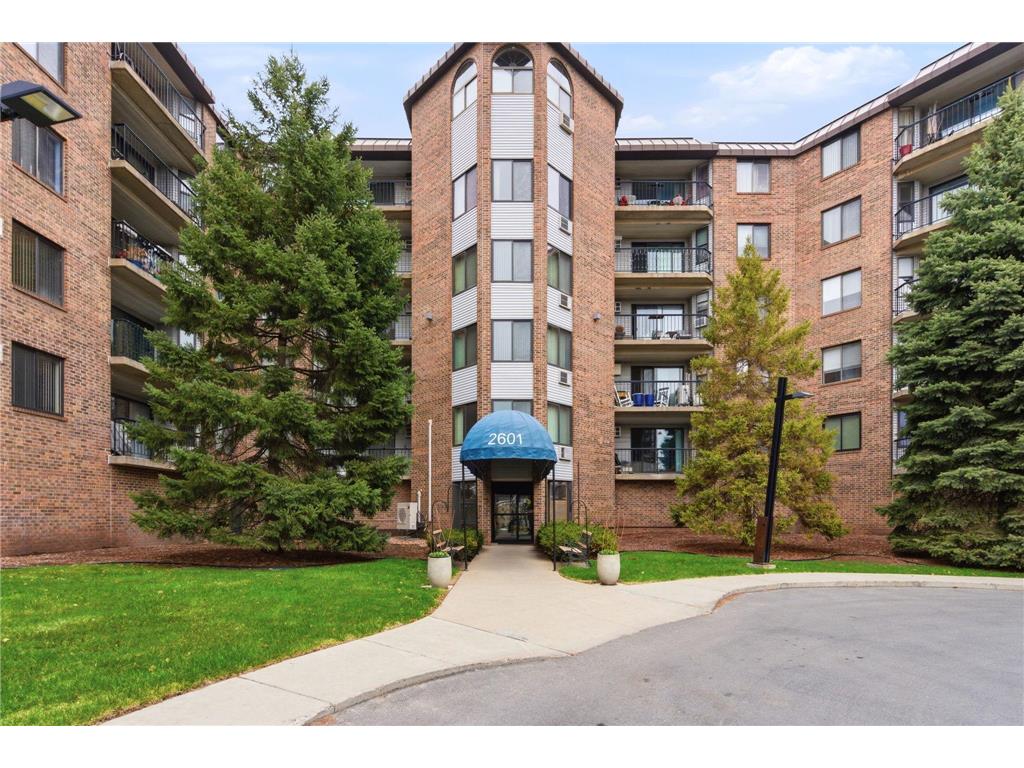 2601 Kenzie Terrace #206 Saint Anthony MN 55418 7054960 image1