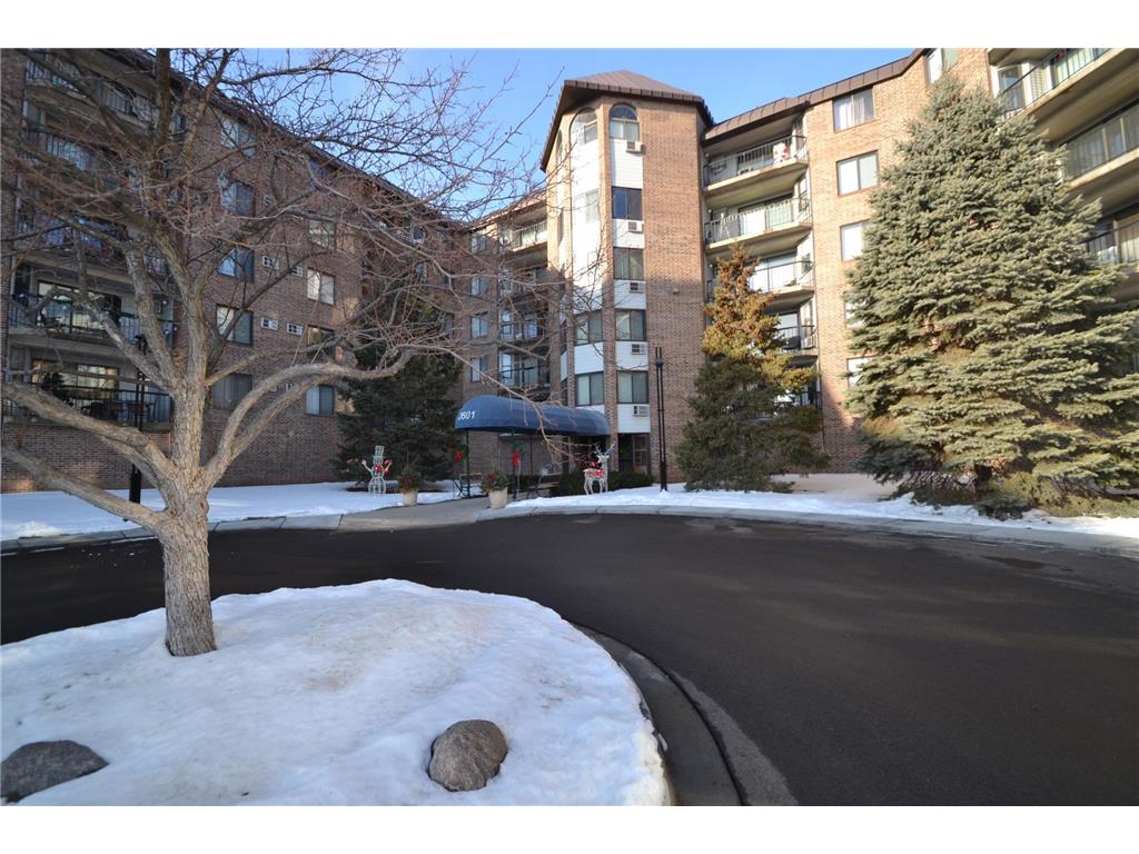 2601 Kenzie Terrace #217 Saint Anthony MN 55418 6491430 image1