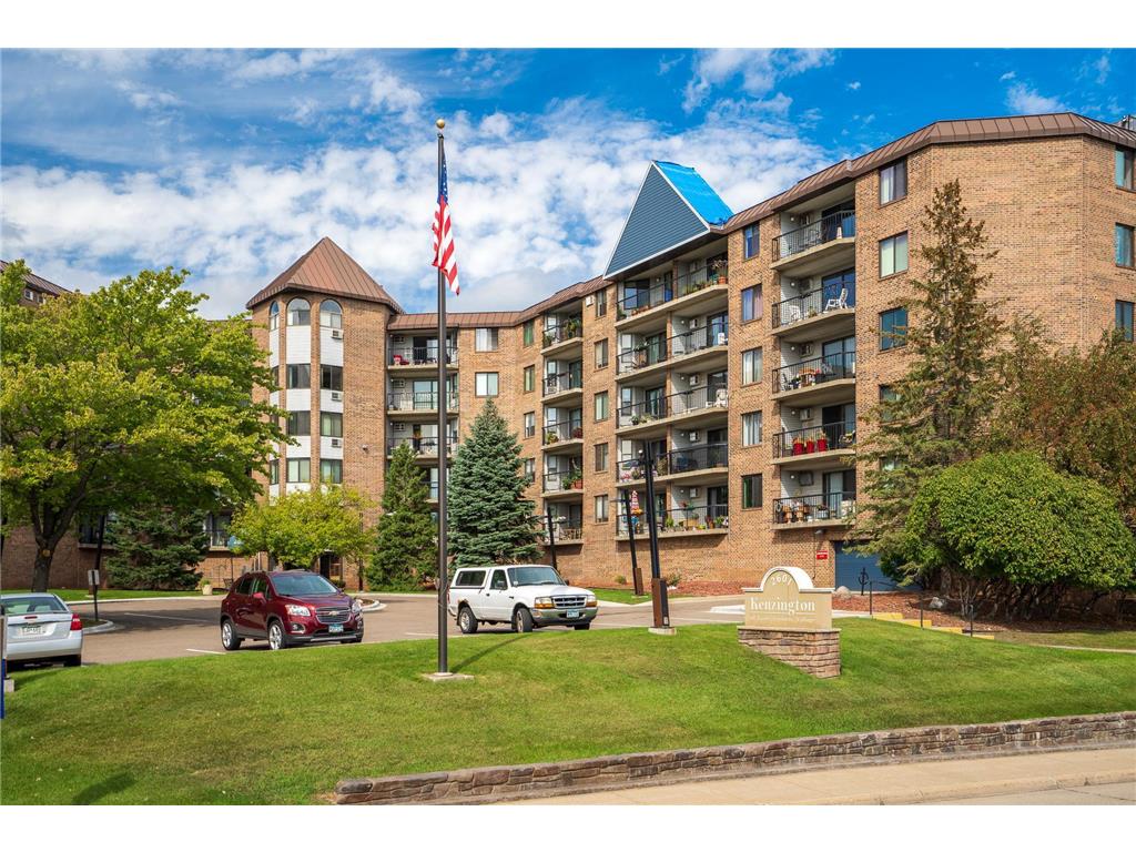 2601 Kenzie Terrace 318, Saint Anthony, MN 55418 MLS 6263176