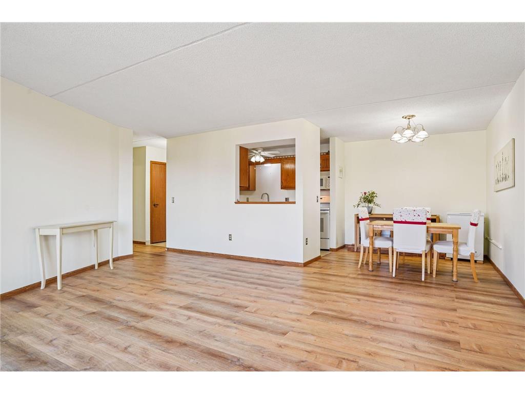 2601 Kenzie Terrace #402 Saint Anthony MN 55418 6805458 image5