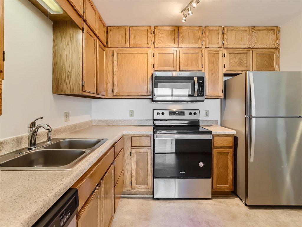 2601 Kenzie Terrace #521 Saint Anthony MN 55418 6392860 image1