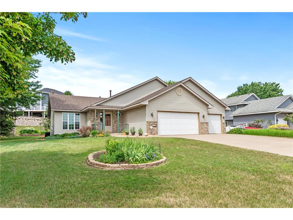 2601 Southcrest Avenue E, Maplewood, MN 55119 MLS 6398150 Edina Realty