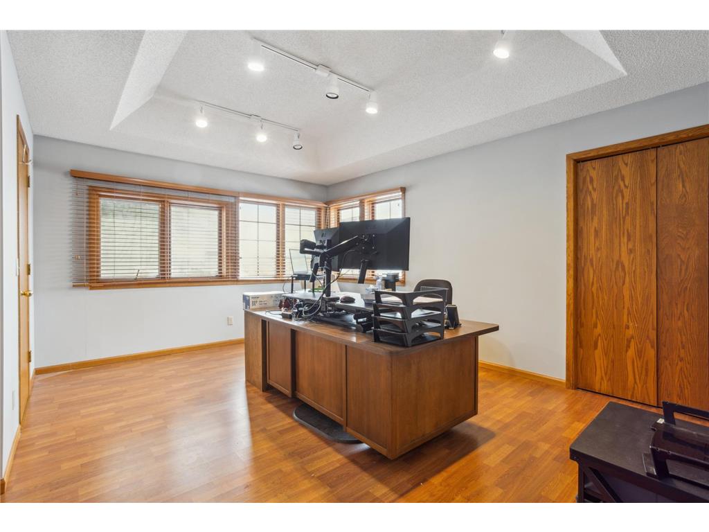 2605 Cliff Road E Burnsville MN 55337 6808652 image5