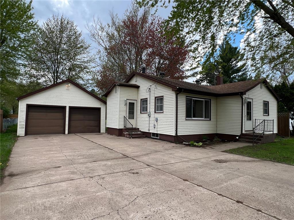 2605 Crescent Avenue Eau Claire WI 54703 6532778 image1