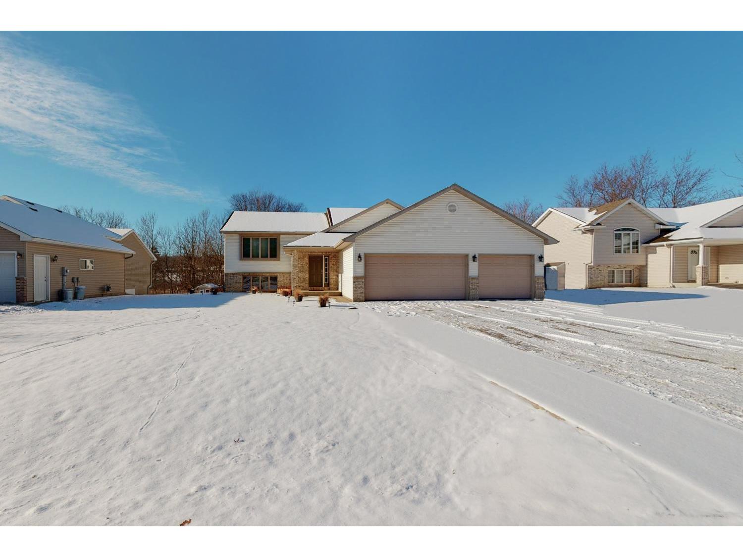 2605 Elmcroft Drive SW, Rochester, MN, 55902 MLS 6139926 Edina Realty