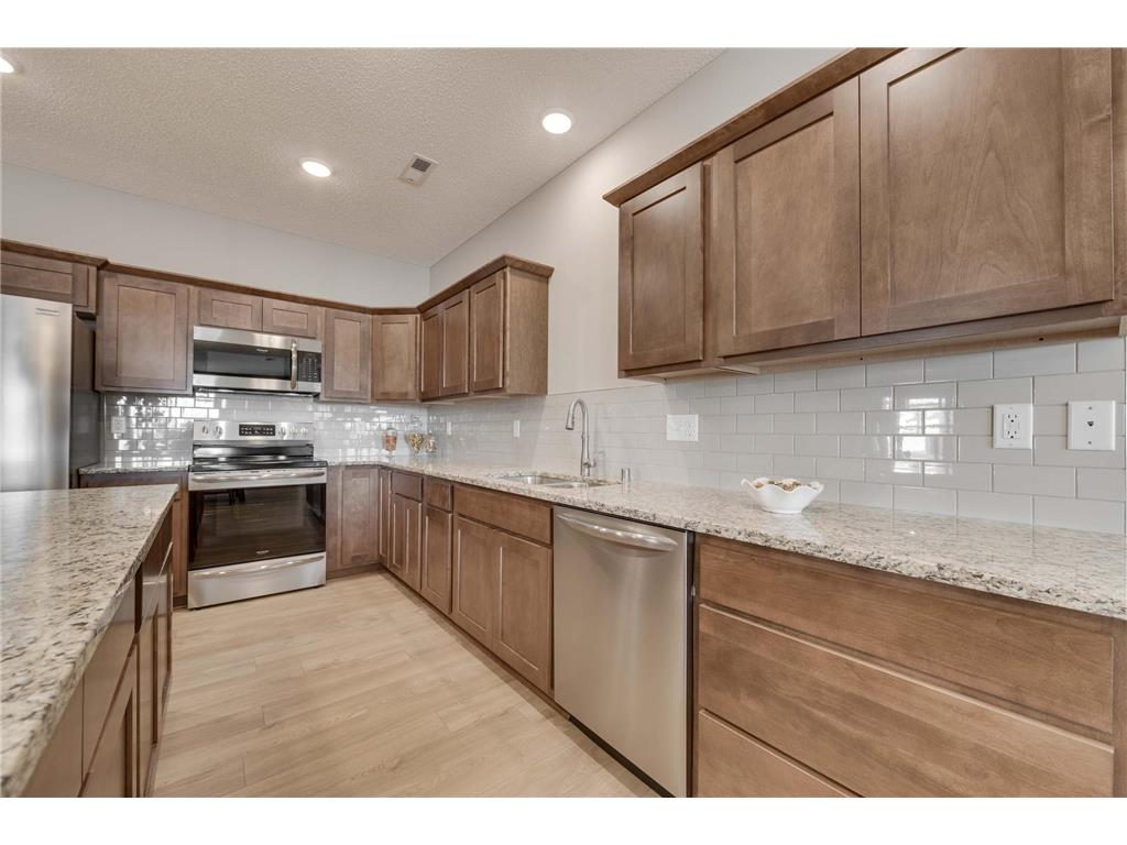 2605 Hanson Avenue Faribault MN 55021 6734117 image10