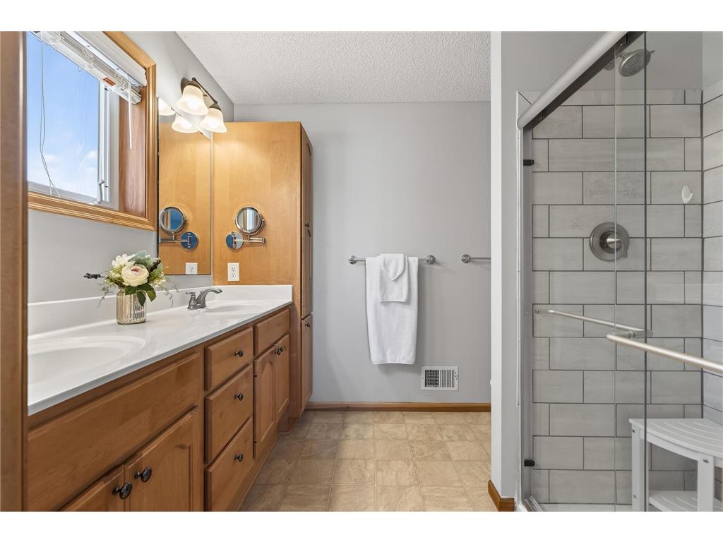 2605 King Avenue Shakopee MN 55379 7050740 image25