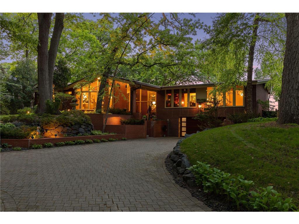 2605 Maple Ridge Lane Orono MN 55331 - Lake Minnetonka 6335102 image1