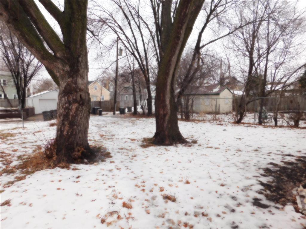 2607 Girard Avenue N Minneapolis MN 55411 7055495 image19