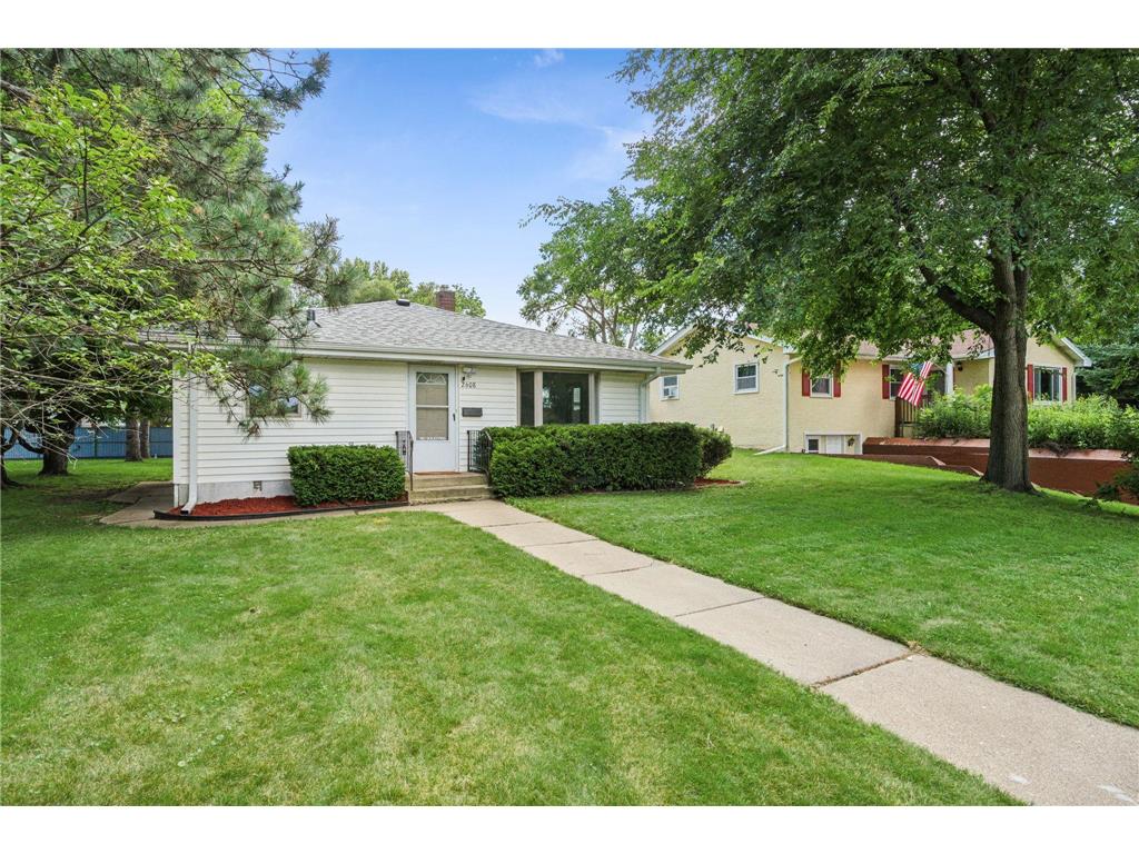 2608 1st Avenue E North Saint Paul MN 55109 6572118 image1
