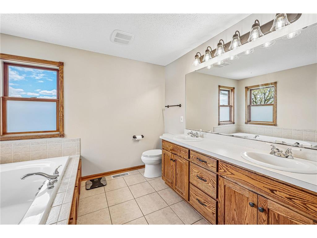 2608 Sandterra Circle White Bear Twp MN 55110 7082271 image39